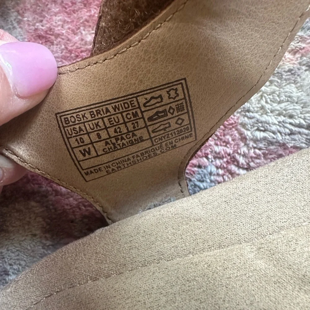 Earth Spirit Bria neutral sandal size 10 W Wide